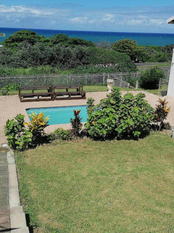 The Whitehouse Hotel Port Shepstone Exterior photo