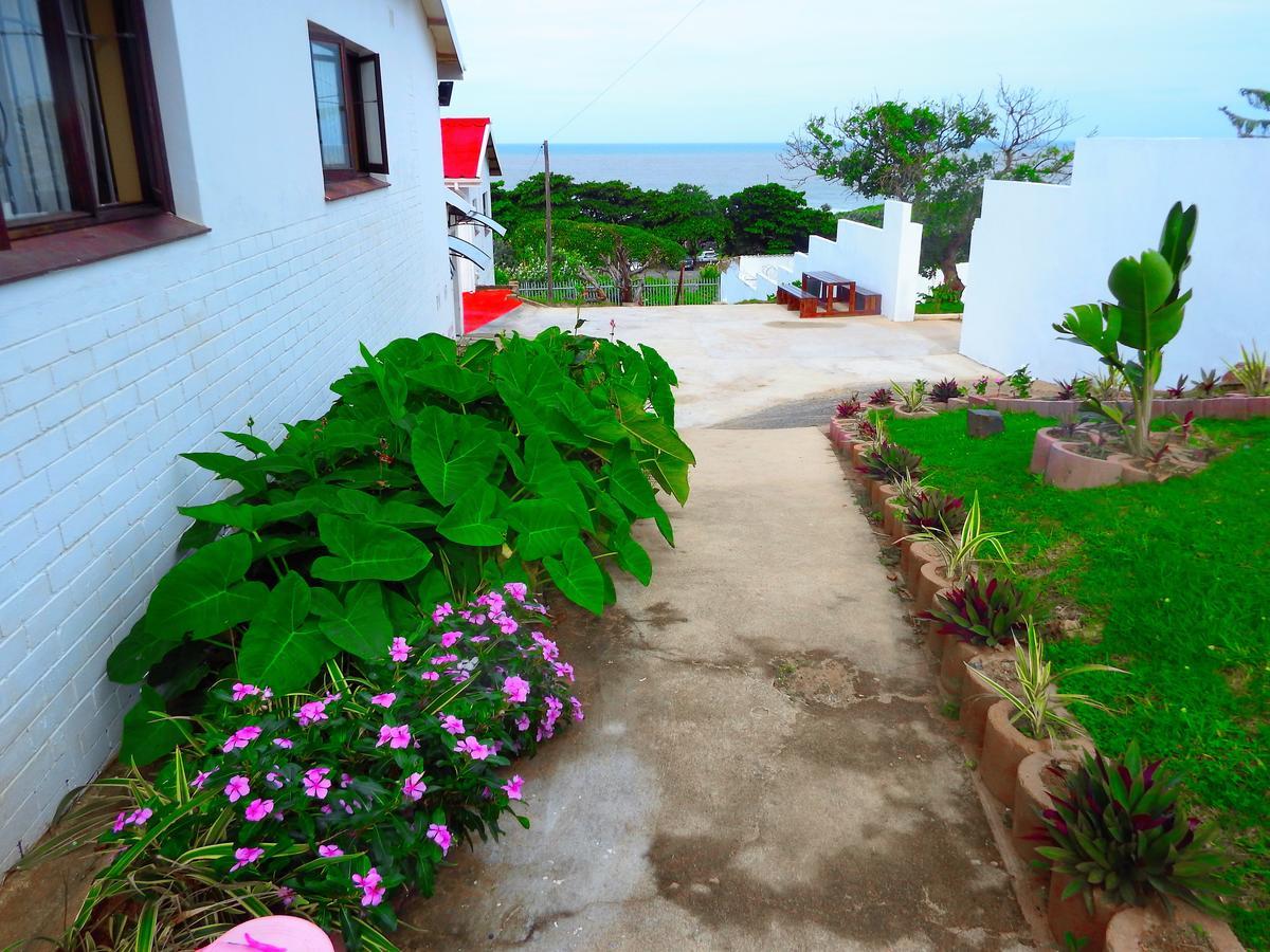 The Whitehouse Hotel Port Shepstone Exterior photo
